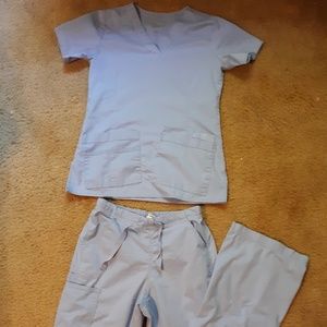 SOLD Wonderflex scrubs set xxs